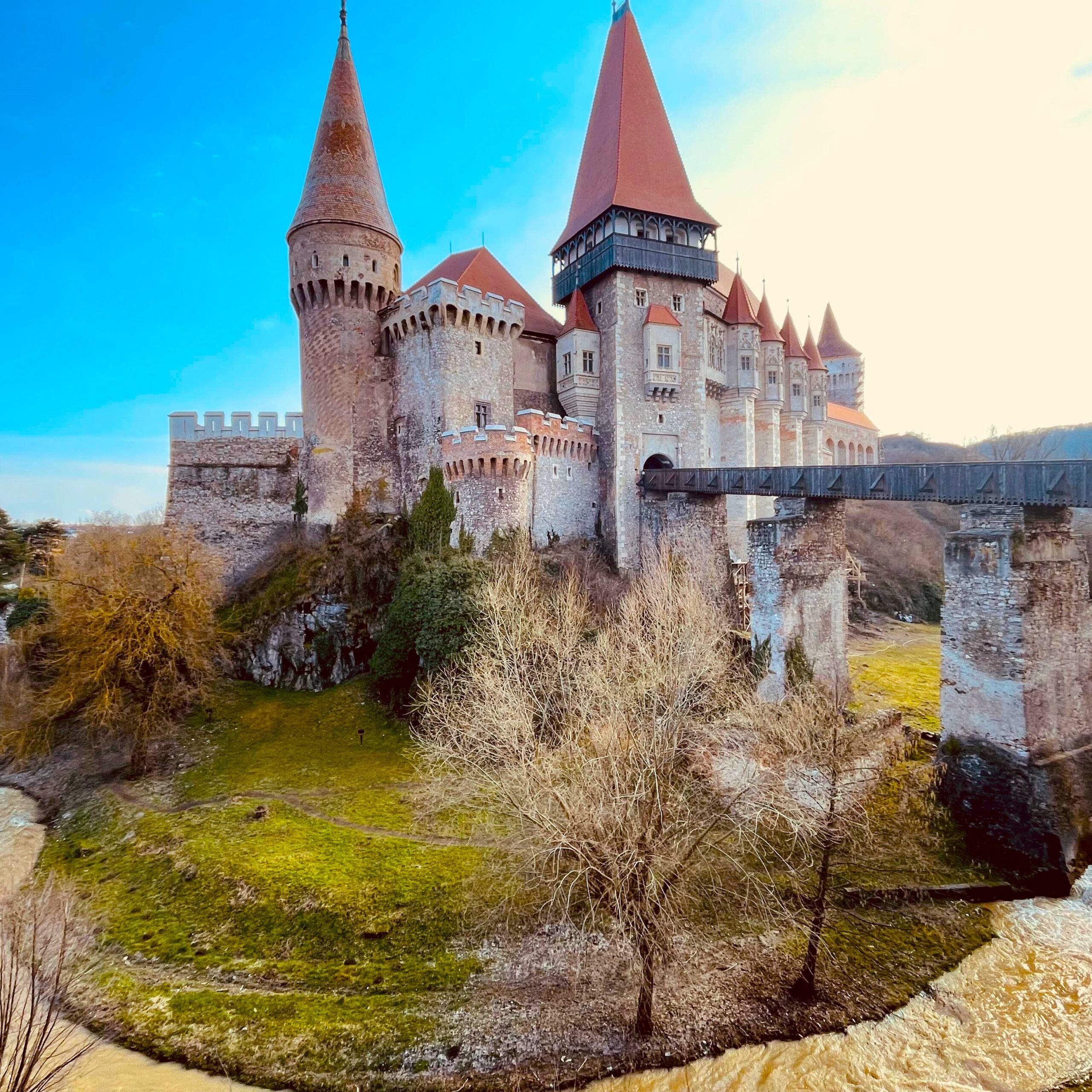 Excursii La Castelele Și Cetățile Transilvaniei